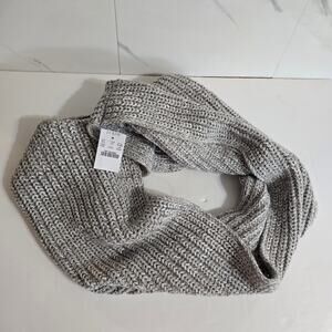 NWT J.Crew Chunky Cable Knit Infinity Scarf Heather Grey NEW